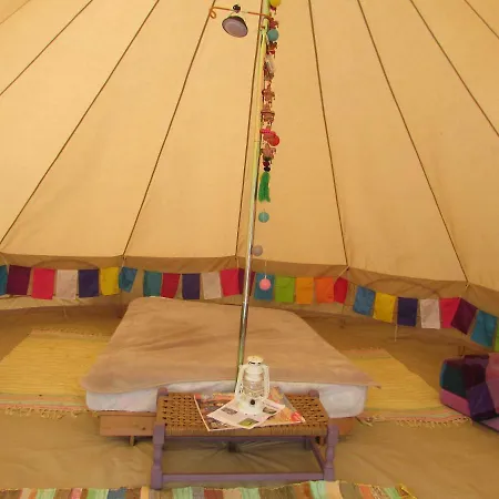The Valley Bell Tents, Bring Your Own Bedding Amroth Exterior photo
